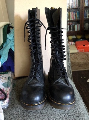 dr martens garrick motorcycle boots